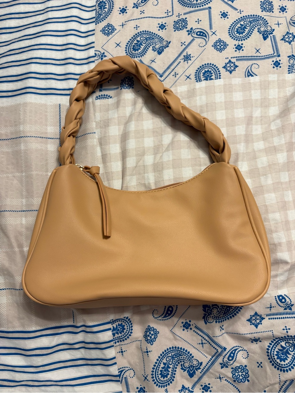 Braided-Handle Shoulder Bag in Camel